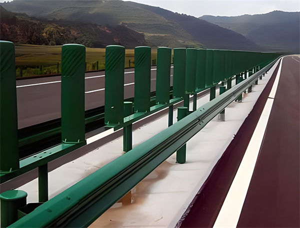 通化三波护栏板在高速公路的应用
